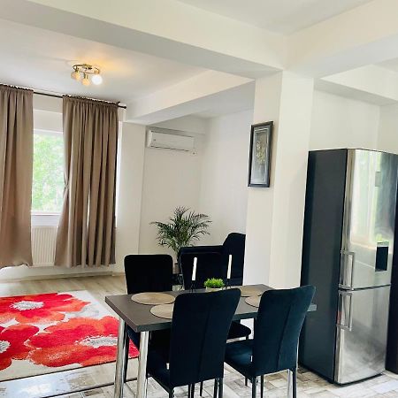 Dream Sury Apartment - Metrou Leonida, Spital Obregia Bükreş Dış mekan fotoğraf